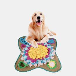 Newest Design Puzzle Relieve Stress Slow Food Smell Training Blanket Nose Pad Silicone Pet Feeding Mat 06-1271 www.gmtpet.cn